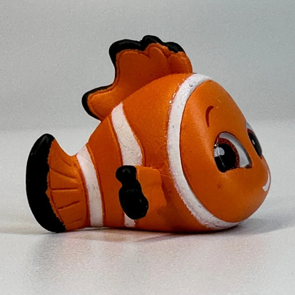 Disney Doorables FINDING NEMO Dory Darla Peach Series 11 Technicolor Rare